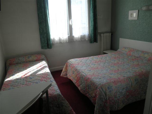 Central Hotel Сен-Приест Экстерьер фото