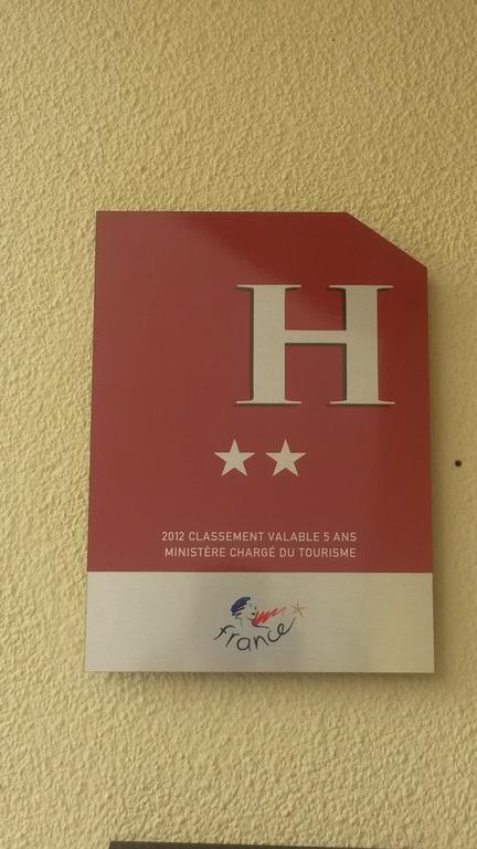 Central Hotel Сен-Приест Экстерьер фото